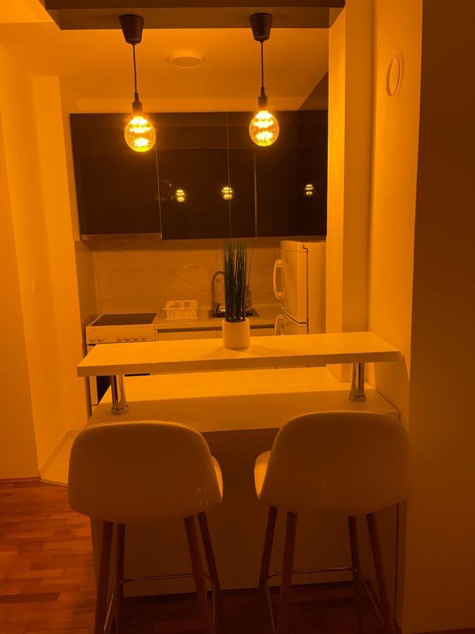 וראנג'ה Apartman Lux מראה חיצוני תמונה