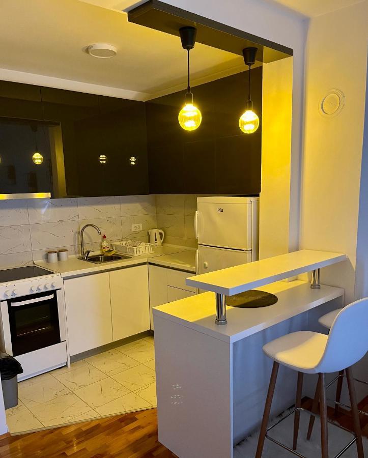 וראנג'ה Apartman Lux מראה חיצוני תמונה