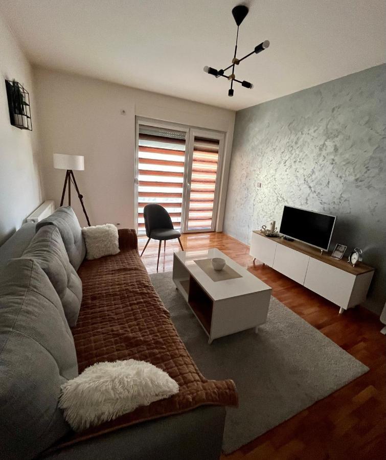 וראנג'ה Apartman Lux מראה חיצוני תמונה